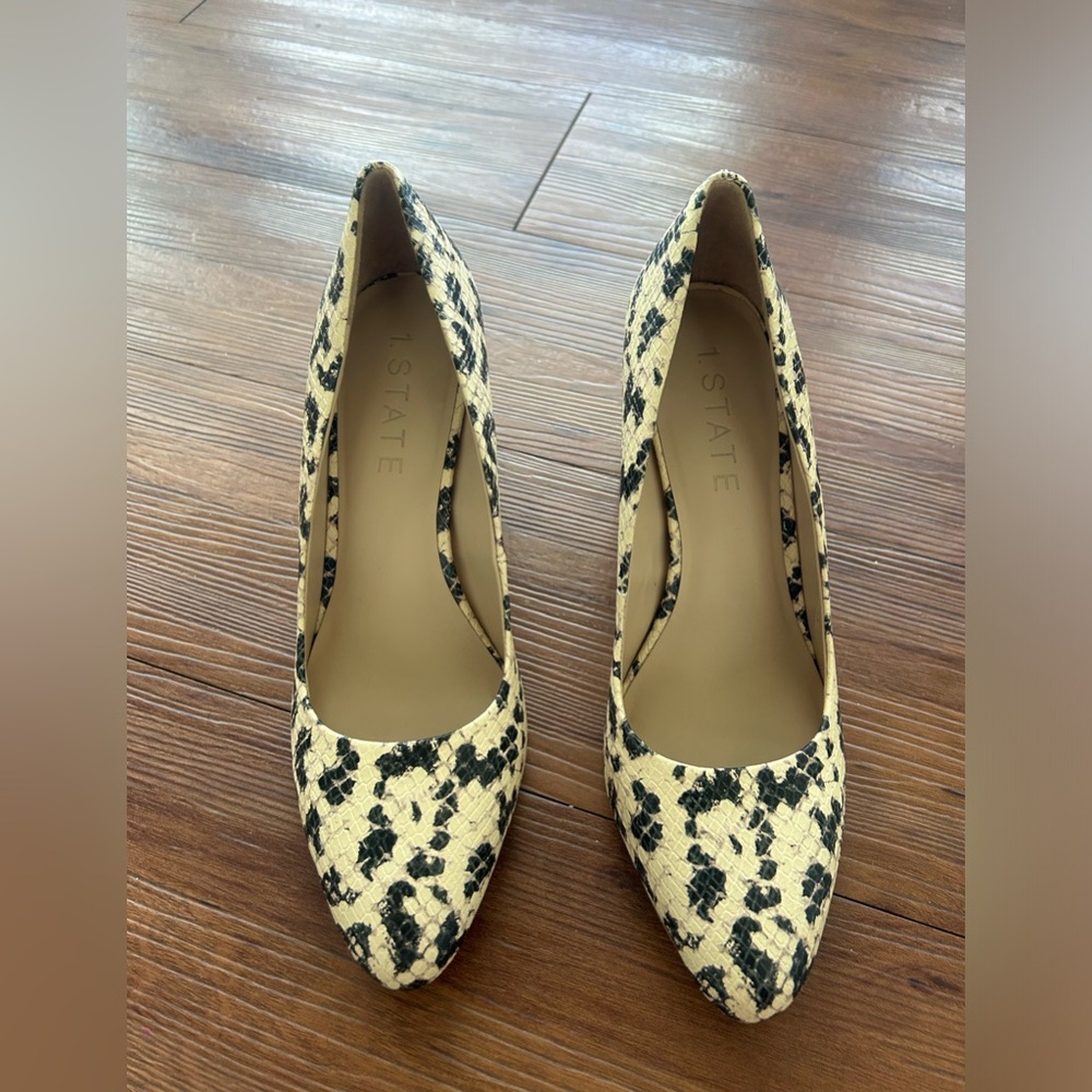1 State Heels Pumps Snake Leather Anaconda Halee Size 9